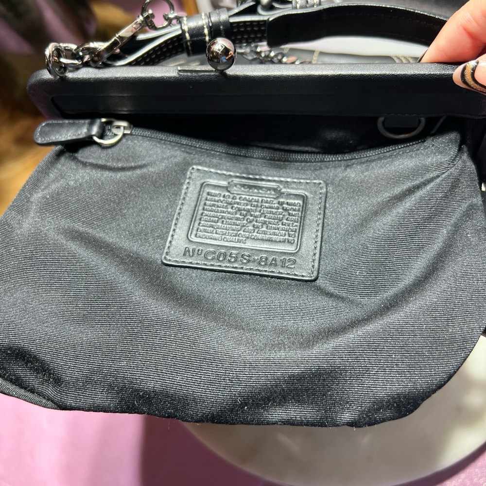 Coach Soho Kisslock Vintage black leather crystal velvet bow EUC - Picture 7 of 13